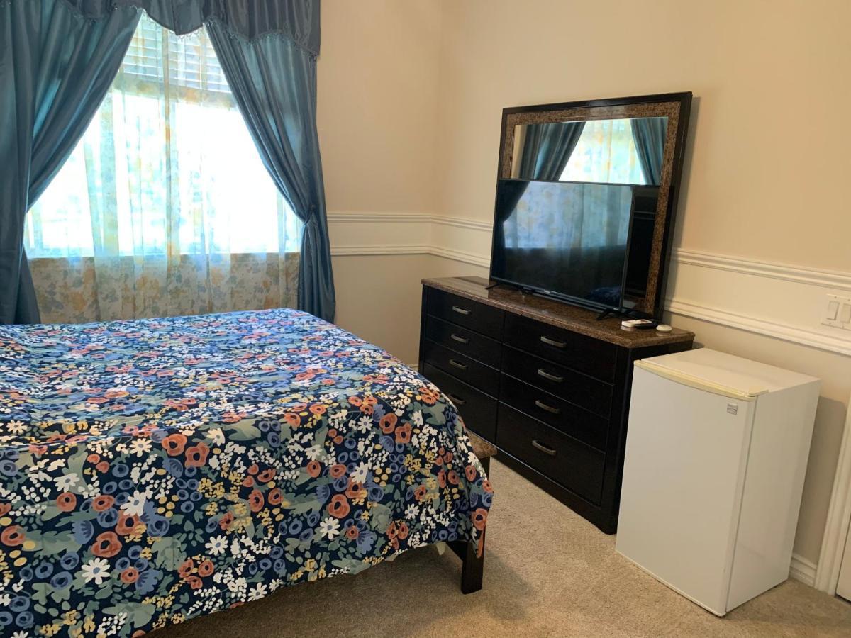 ריברסייד Luxhome Suites N Villa מראה חיצוני תמונה