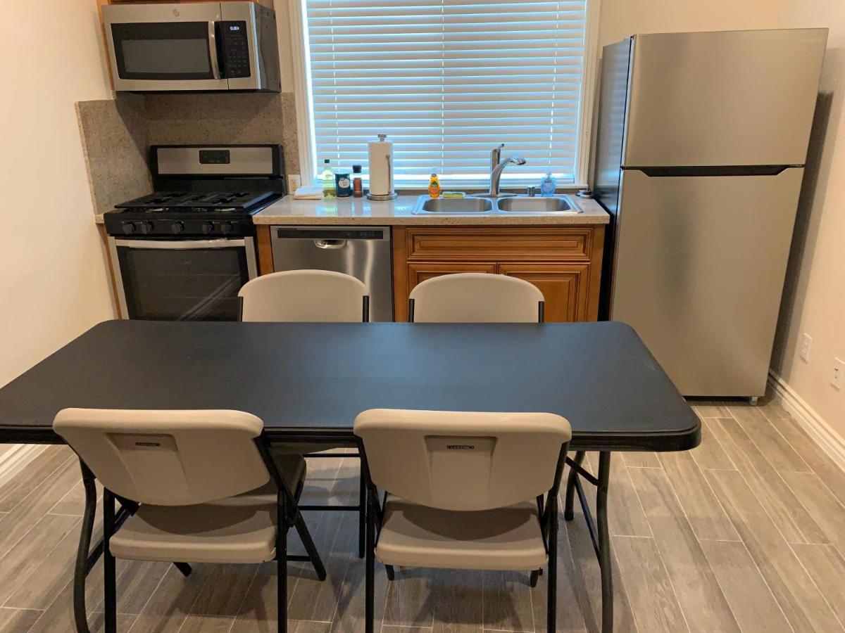 ריברסייד Luxhome Suites N Villa מראה חיצוני תמונה