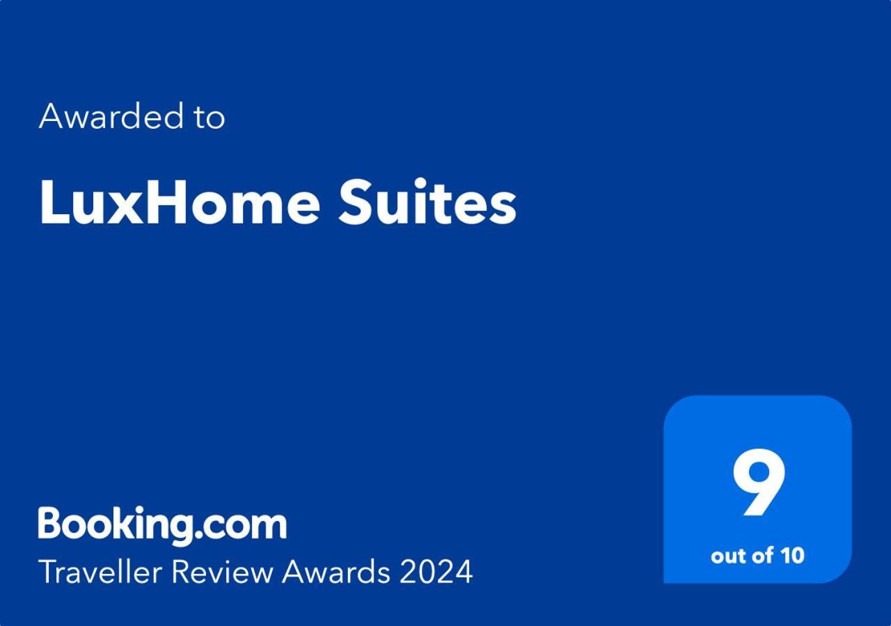ריברסייד Luxhome Suites N Villa מראה חיצוני תמונה