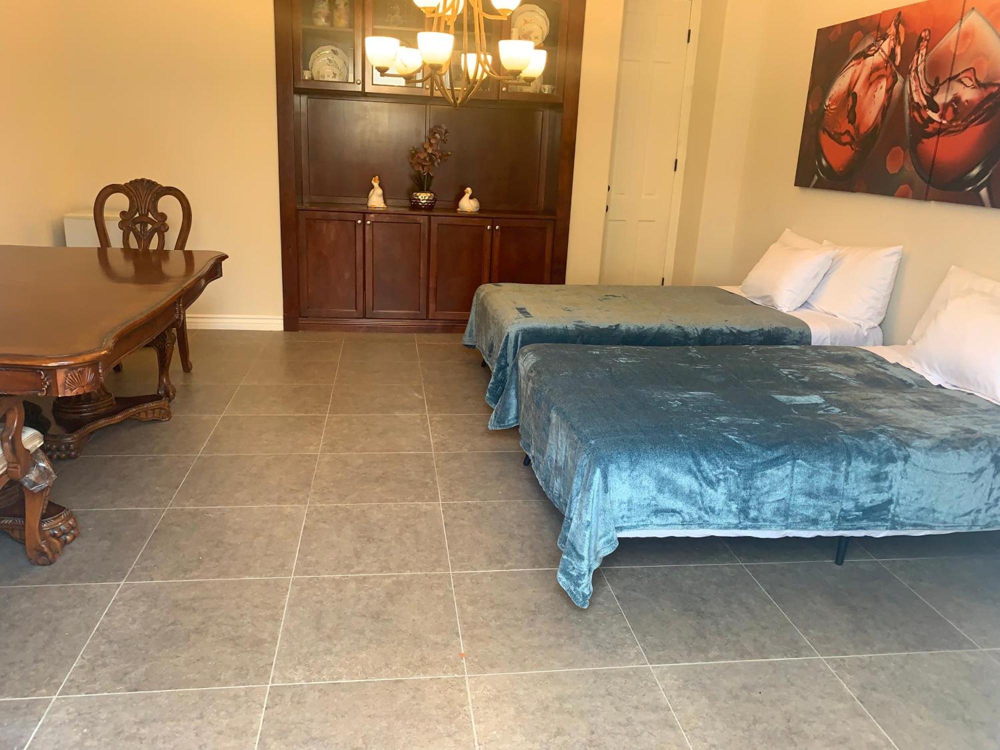 ריברסייד Luxhome Suites N Villa מראה חיצוני תמונה